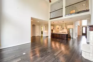 5506 Lockwood Bend Ln, Sugar Land, TX 77479 - Photo 11