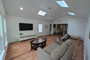 11807 Highgrove Dr, Houston, TX 77077 - Photo 5