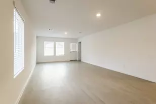 605 Craven St, Conroe, TX 77316 - Photo 5