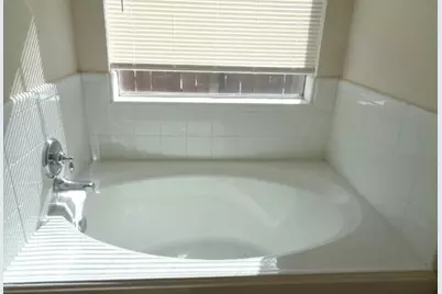 15627 Kippers Drive, Houston, TX 77014 - Photo 7