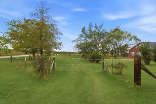 1030 Raccoon Bend Rd, Bellville, TX 77418 - Photo 3