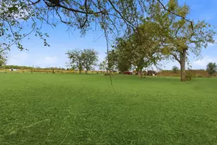 1030 Raccoon Bend Rd, Bellville, TX 77418 - Photo 33