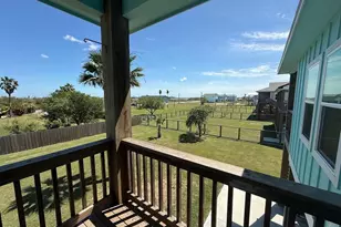 2106 S Young St, Rockport, TX 78382 - Photo 21