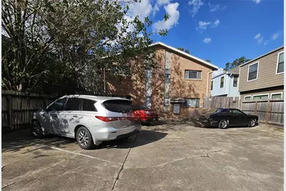 1806 W Main Street #5, Houston, TX 77098 - Photo 1