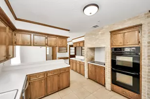 8006 Oakington Dr, Houston, TX 77071 - Photo 15