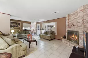 5622 Sheraton Oaks Dr, Houston, TX 77091 - Photo 5