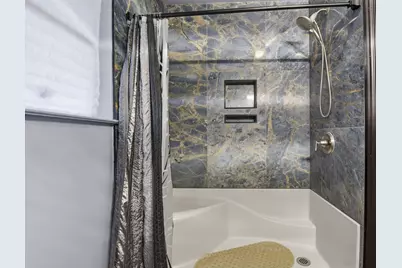 5622 Sheraton Oaks Drive, Houston, TX 77091 - Photo 13