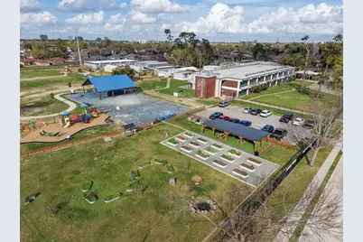 6603 Grovewood Lane, Houston, TX 77008 - Photo 31