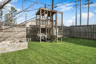 6603 Grovewood Ln, Houston, TX 77008 - Photo 25