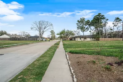 6603 Grovewood Lane, Houston, TX 77008 - Photo 29