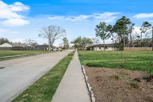 6603 Grovewood Ln, Houston, TX 77008 - Photo 29