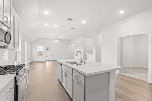 361 Magnolia Vw Dr, Katy, TX 77423 - Photo 9