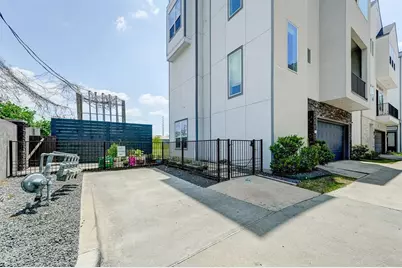 8409 Hempstead Road #A, Houston, TX 77008 - Photo 3