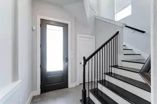 8409 Hempstead Rd, Houston, TX 77008 - Photo 5