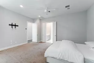 8409 Hempstead Rd, Houston, TX 77008 - Photo 23
