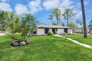 3013 Woodland Dr, Dickinson, TX 77539 - Photo 3