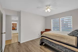 7715 Coachwood Dr, Houston, TX 77071 - Photo 19