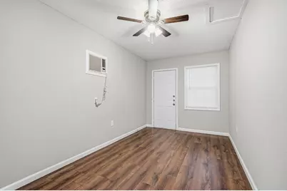 4916 Yale Street, Houston, TX 77022 - Photo 17