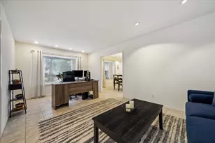 311 Forest Lake Dr, Taylor Lake Village, TX 77586 - Photo 3