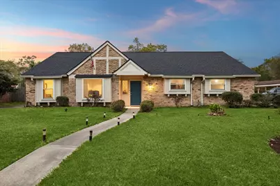 311 Forest Lake Drive, Taylor Lake Village, TX 77586 - Photo 1