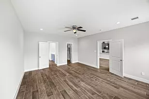 8906 Richland Dr, Houston, TX 77078 - Photo 17