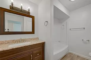 12111 Poulson Dr, Houston, TX 77031 - Photo 21