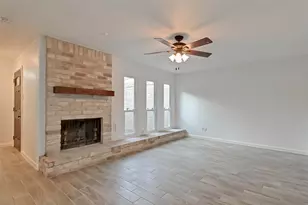 12111 Poulson Dr, Houston, TX 77031 - Photo 7