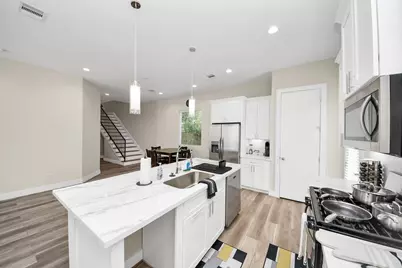 5935 Beall Street #A, Houston, TX 77091 - Photo 7