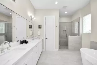 5935 Beall Street #A, Houston, TX 77091 - Photo 29