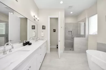 5935 Beall Street #A, Houston, TX 77091 - Photo 31