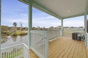 3801 Peacock Isle Dr, Dickinson, TX 77539 - Photo 9