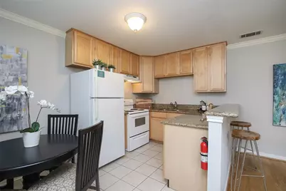 1307 Welch Street #3, Houston, TX 77006 - Photo 9