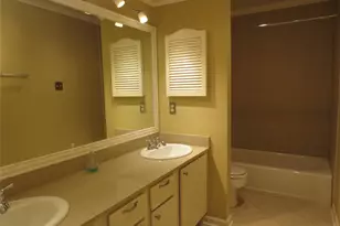 7950 Stadium Dr, Houston, TX 77030 - Photo 11