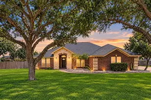 114 Penn Ave, Victoria, TX 77904 - Photo 1