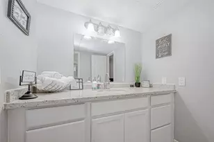 1860 White Oak Dr, Houston, TX 77009 - Photo 39