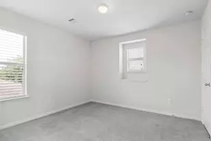 2702 Skyview Knoll Ct, Houston, TX 77047 - Photo 19