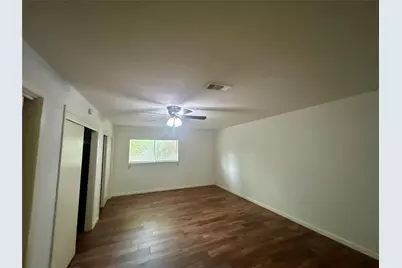 10655 Northbrook Drive, Houston, TX 77043 - Photo 15