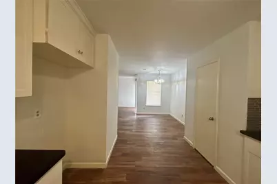 10655 Northbrook Drive, Houston, TX 77043 - Photo 7