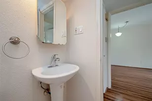 6402 Del Monte Dr, Houston, TX 77057 - Photo 17