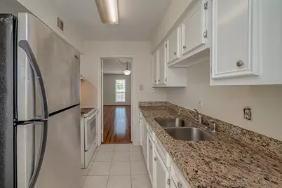 6402 Del Monte Drive #35, Houston, TX 77057 - Photo 9