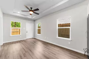 8161 Tate St, Houston, TX 77028 - Photo 5