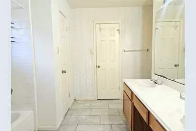 13814 Dentwood Drive, Houston, TX 77014 - Photo 9