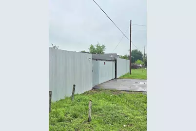 4303 Bennington Street, Houston, TX 77016 - Photo 3