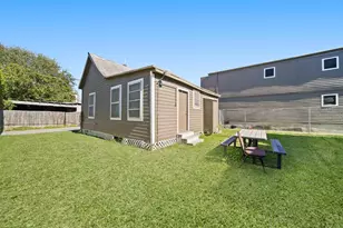 3414 Sealy St, Galveston, TX 77550 - Photo 7