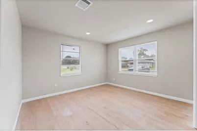 3626 Sparrow Street, Houston, TX 77051 - Photo 5