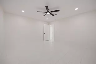 1510 Spillers Ln, Houston, TX 77043 - Photo 27