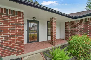 15707 Fincher Dr, Friendswood, TX 77546 - Photo 3