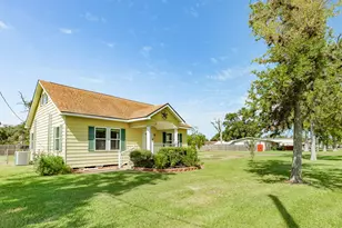 402 Goliad St Cr 821, Clute, TX 77531 - Photo 3