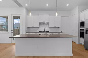 3224 Loam Ln, Richmond, VT 77406 - Photo 1