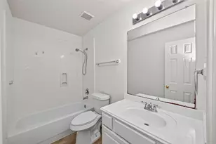 7218 Fox Hall Ln, Humble, TX 77338 - Photo 9